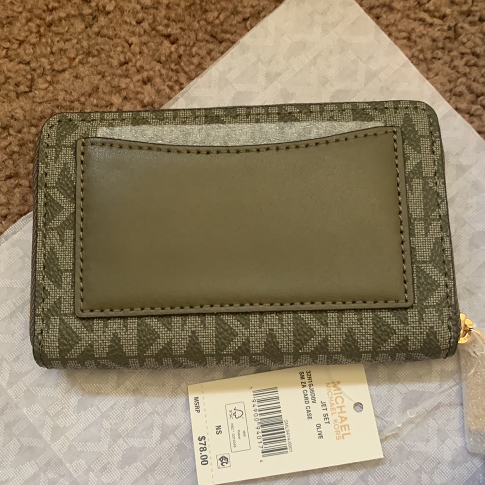 Wallets - Picture 8 of 9